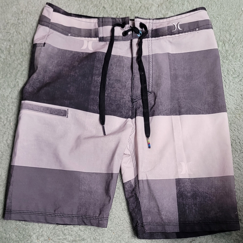 Hurley Gray White Boy's Board Short's With Zipper Side Pocket Boys Size 25